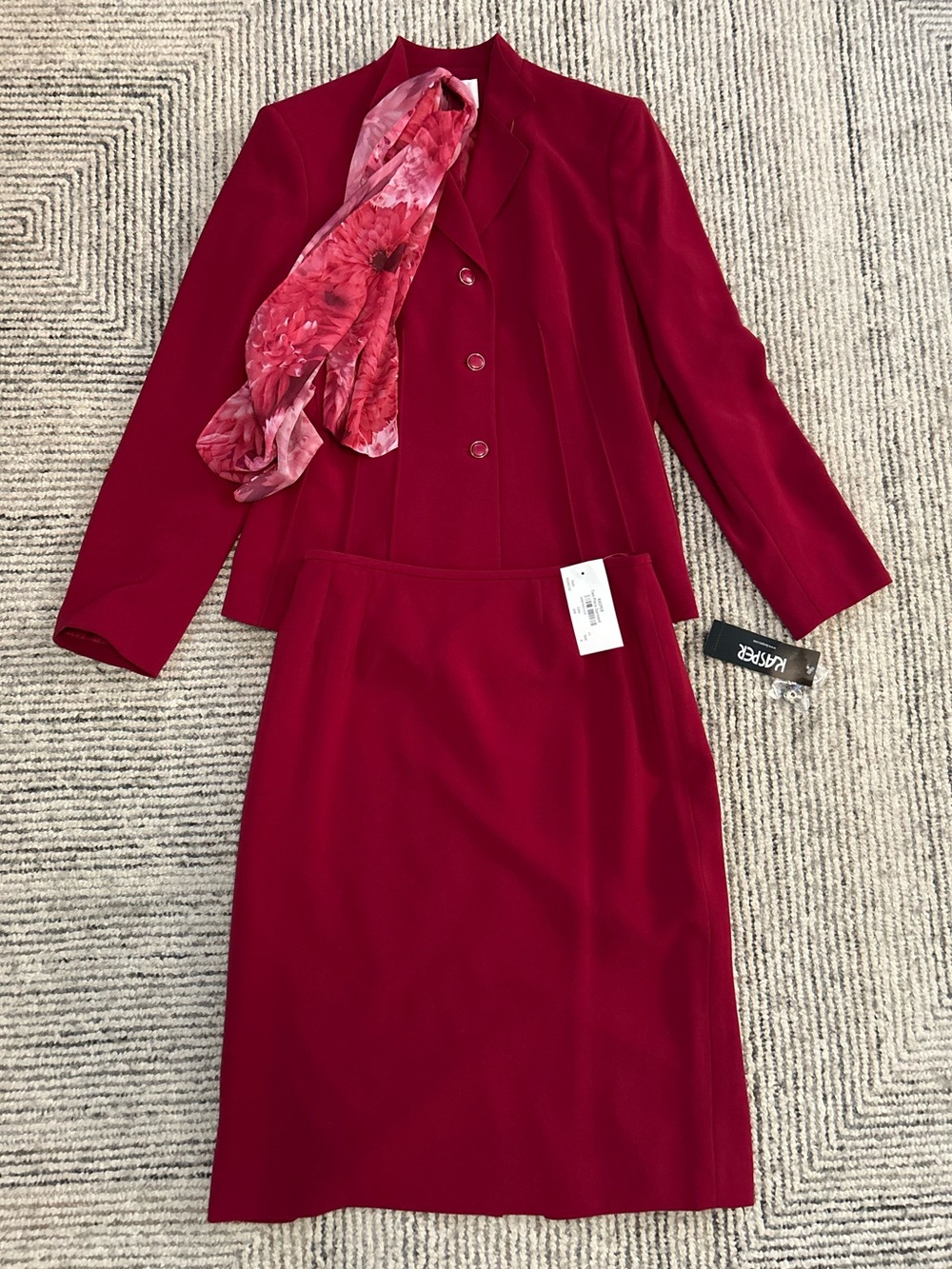 Kasper Women’s Size 8 Magenta Skirt Suit With Floral Scarf Career Church wedding